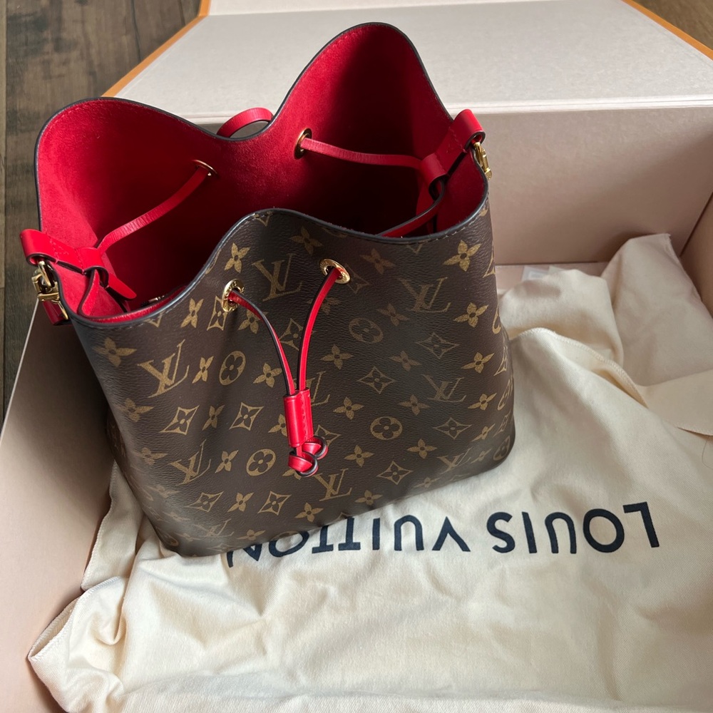 Louis Vuitton Neonoe
